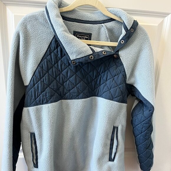 Abercrombie & Fitch Tops - Abercrombie & Fitch Asymmetrical Snap-Up Fleece Light Blue Snap Pullover Sz M